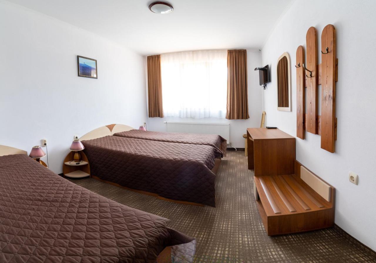 Family Hotel Panorama Чифлик Экстерьер фото