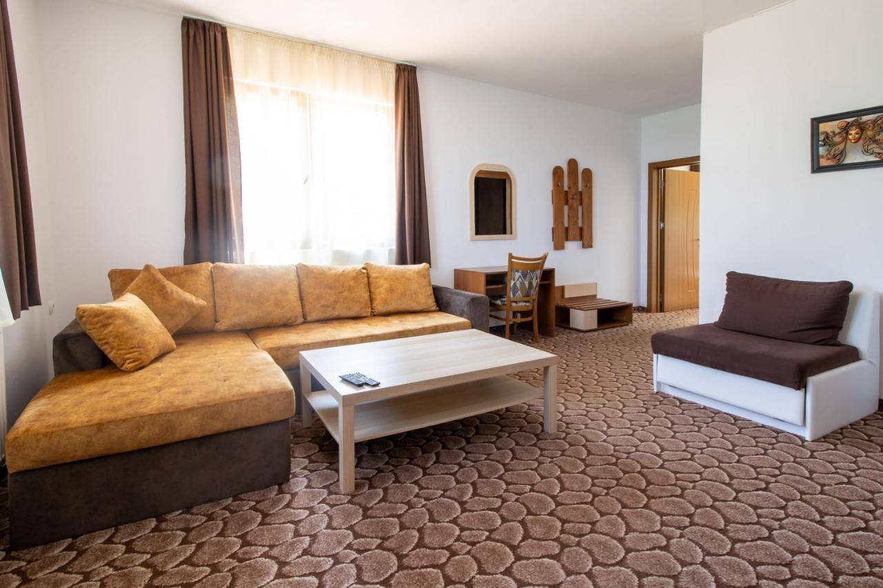 Family Hotel Panorama Чифлик Экстерьер фото