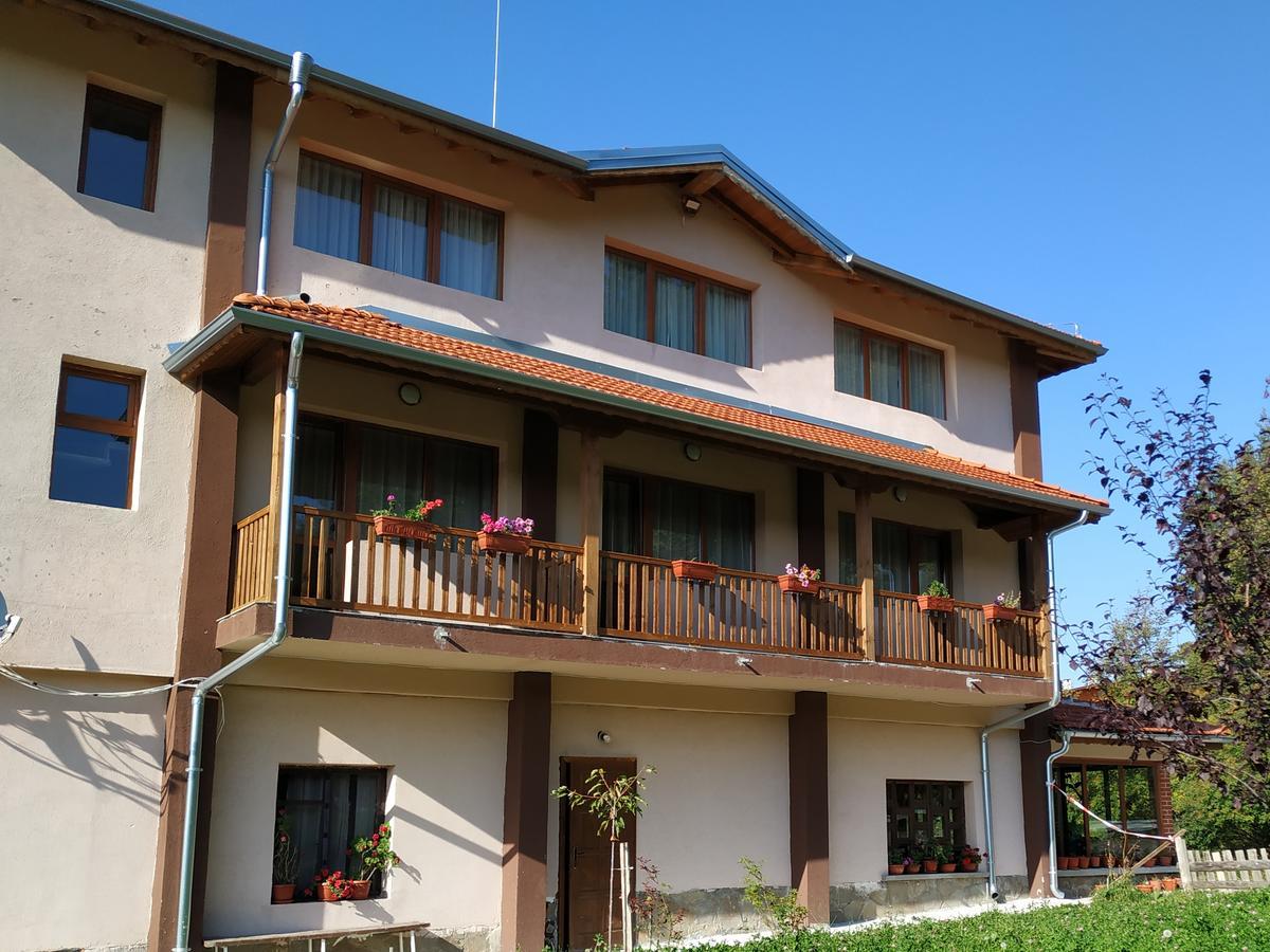 Family Hotel Panorama Чифлик Экстерьер фото